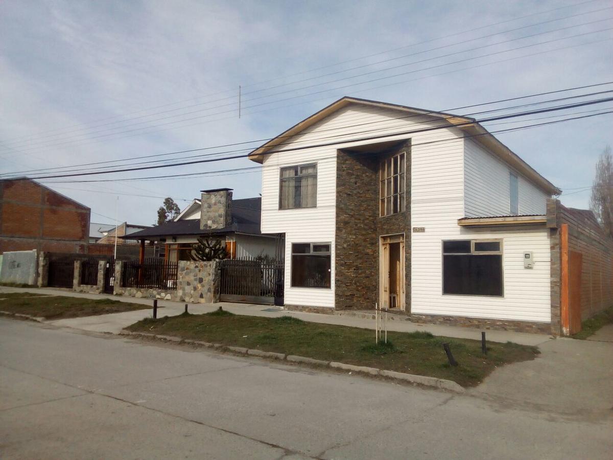 Hostal Los Pioneros Puerto Natales Exterior foto