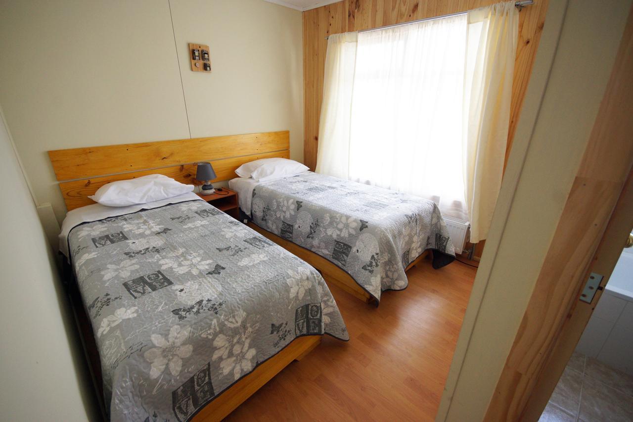 Hostal Los Pioneros Puerto Natales Exterior foto